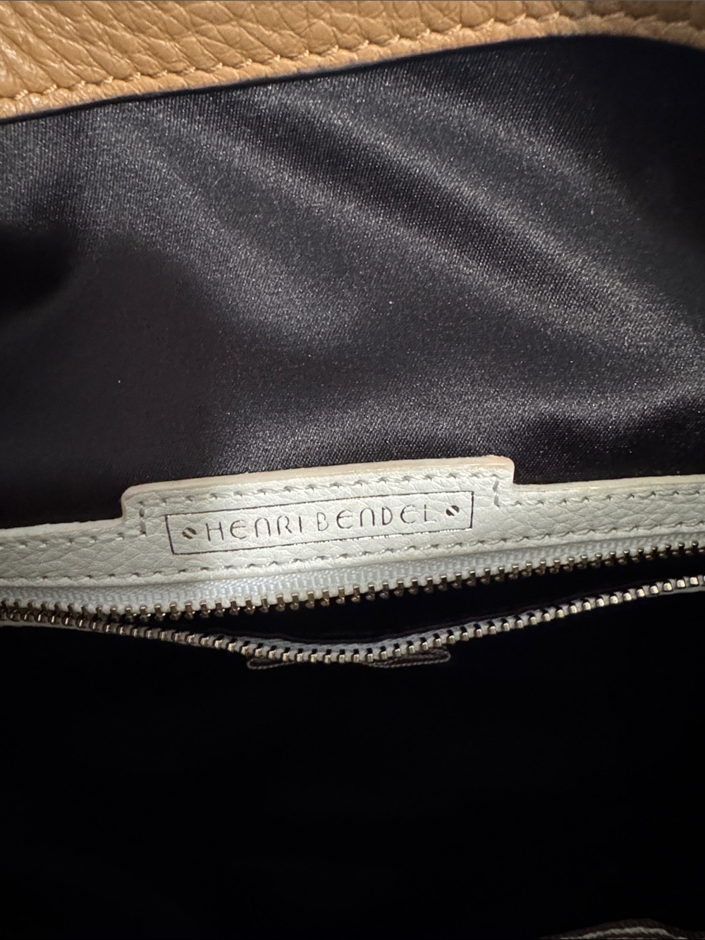 Henri Bendel bag - Picture 8 of 16